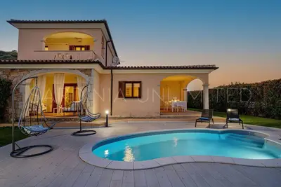 Image de Villa à San Teodoro avec 4 chambres à coucher, 8 couchages