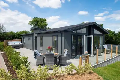 Image de Orchid Lodge, 23 Roadford Lake Lodges