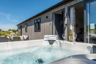 Image de Hornbeam Lodge, 19 Roadford Lake Lodges