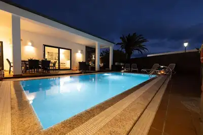 Image de Villa à Marina Rubicon avec Piscine
