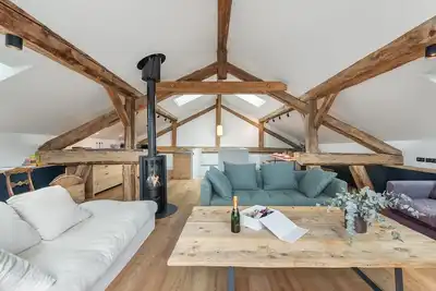 Image de Chalet familial neuf avec sauna et spa, proche des pistes, accueille 12 personnes et animaux admis