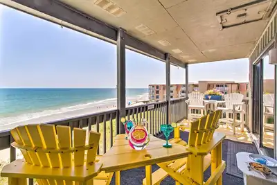 Image de N Topsail Beach Condo: Panoramic Ocean Views!