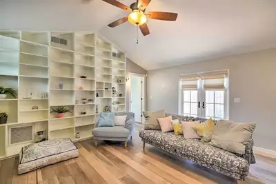 Image de Warm & Welcoming Home: Walk to Encanto Park!