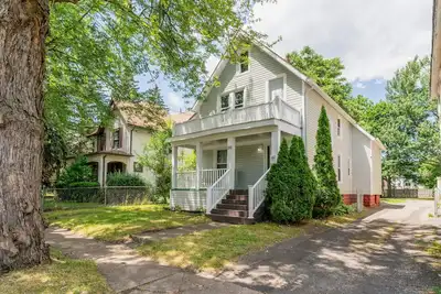Image de Explore Buffalo & Niagara Falls from this newly renovated apartment!