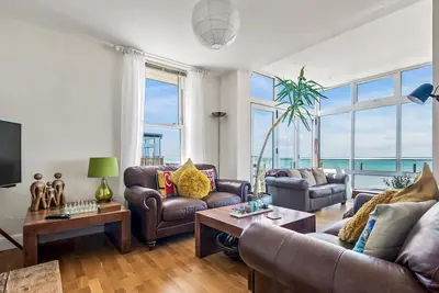 Image de Pass the Keys | Jarrahdale Beach House - Stunning Luxurious Holiday Pad by the sea