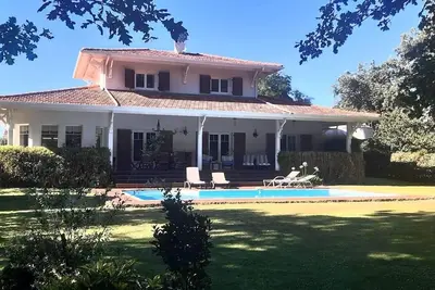 Image de Villa La Romance  située  au Bassin d'Arcachon\nideal pour les familles