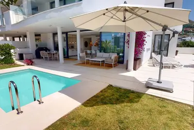 Higuerón West Iii - Luxury Ground Floor Private Po