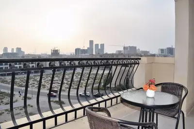 Image de Spacious And Relaxing Fully Furnished 1 Br Apartment In Jvc! !