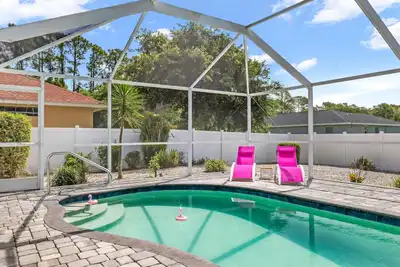 Image de Casa Azul! 11min - warm mineral springs, 25min - beaches! Heated Pool & floats!