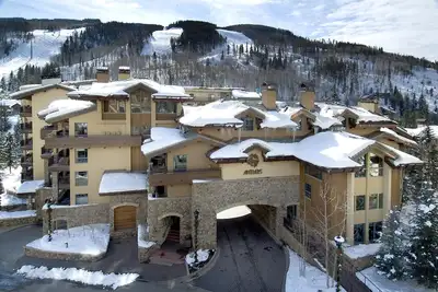 Image de Spacious 3br at Antlers in Lionshead Village w/ pool, hot tub, gym, walk to ski!