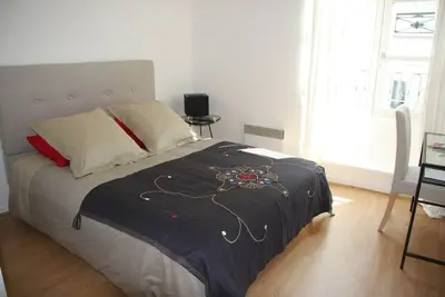 Image de Marais coeur: 1 appartement d'une chambre dans un bâtiment du 15ème siècle