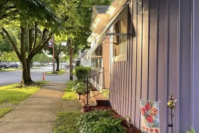 Image de Decatur Dreamer Location! Stunning property one block from Seneca Lake harbor!