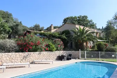 Image de Villa avec grande piscine au calme absolu 30 minutes de Cannes
