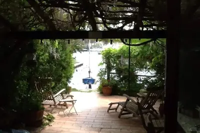 Image de Port Grimaud: Appartement Quai Jardin PRIVÉ. Port Grimaud, accès direct canaux, ,