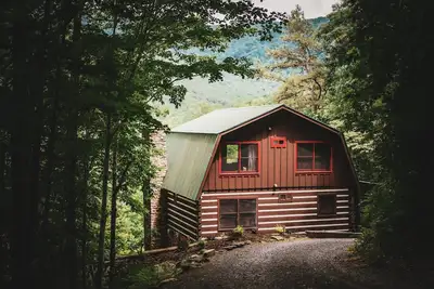 Image de Huge Views, 10 min. to Blue Ridge, Spa Bathrooms, Hot Tub, Fire Pit, Arcade Game
