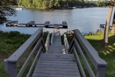 Image de Spacious Lakefront / Snowmobile Lodge Condo