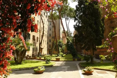 Image de Rome Accommodation Rent Apartment \"residence San Pietro\" Elegant Period Building St. Peter's Mansion Holiday Apartment Holiday Rent Apartment Mansion