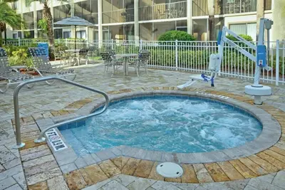 Image de Orlando Intl. Resort, Excellent family apt. sleeps 6, Disney, Worlds\nand golf.