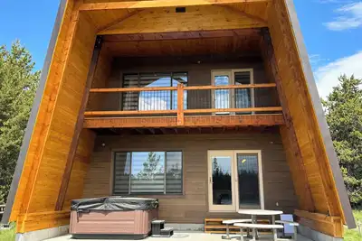 Image de Ravissante Waterfront Cabin 9 personnes avec quai privé