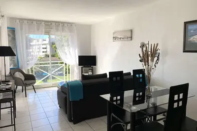 Image de appartement avec parking et wifi centre