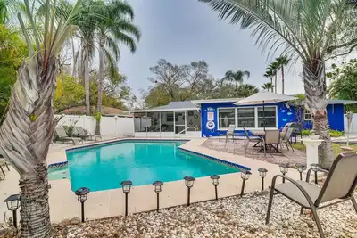 Image de Vibrant Largo Home: Heated Pool, Lake Views!