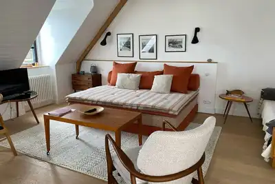 Image de Studio moderne avec vue mer au coeur de Sauzon