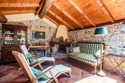 Image de Medieval Getaway! Apuan Alps Lovely Attic x4