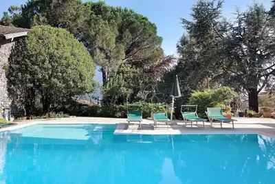 Image de Maison de vacances Villa Eden Piscine Ă remous avec vue sur le lac, Wi-Fi et Terrasse
