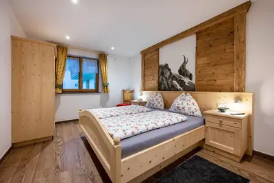 Image de Appartement de vacances \"Dreiherrenspitze\" avec jacuzzi commun & jardin