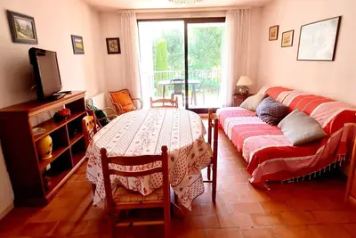 Image de Appartement T3 avec Parking, Piscine et Tennis - À 200m des Plages et Commerces
