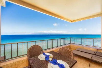 Image de Oceanfront Corner Unit Maui Kai 908- Huge Lanai Views, A/C, Pool