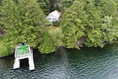 Image de Charming Winnipesaukee Waterfront Meredith with great Sun Deck