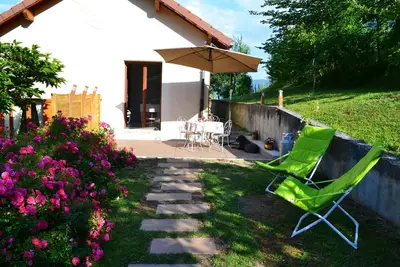 Image de Appartement situé  avec entrée indépendante, terrasse. \nParking gratuit sécurisé