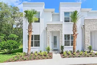 Image de New 2022 Spacious & Tranquil Townhouse near Disney - 4br/3fb