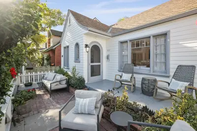 Image de Classic Balboa Cottage, Newly Updated with A/C!
