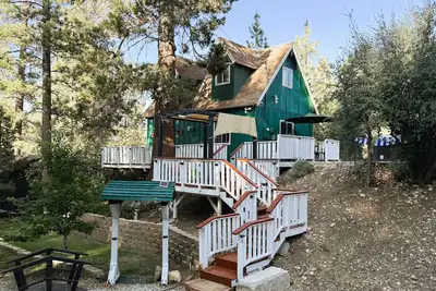 Image de Juniper's Cottage - Hot Tub, Fireplace, Fenced Yard, Pet Friendly