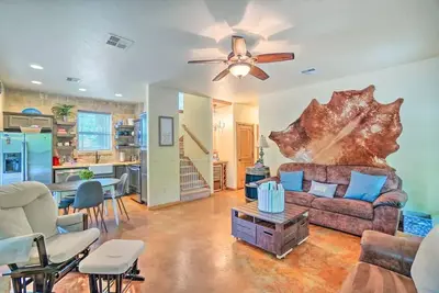 Image de Eagles Nest - Cabin W/ Hot Tub