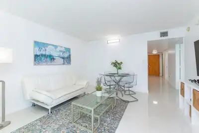Image de Tc-2607 · Bright and cozy 2 bedroom free parking at brickell