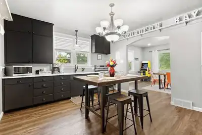 Image de Game Rm, Walk to Downtown, King Bed, Great 4 Kids