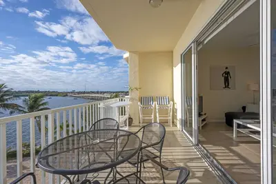 Image de Spectacular Sunset Views! Watch Dolphin from Your Balcony!