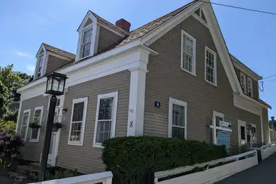 Image de 4 Br Antique Provincetown Single Family Home in the Center of Town - Sleeps 9!