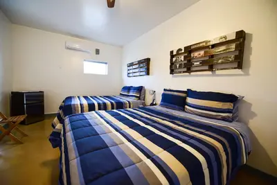 Image de Carmen's Marfa Hotel\/Leticia 2 Queen Beds