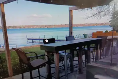 Image de Owasco Lakehouse, Ranch, Level Frontage, Outdoor Bar and Tv