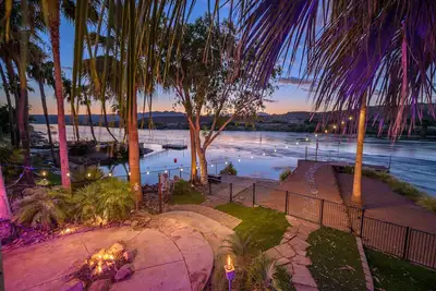 Image de Riverfront Beach Resort Home+Casita & Bar on River