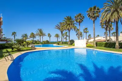 Image de Confortable appartement avec climatisation, Wifi, piscine, Tv, terrasse, animaux admis et parking