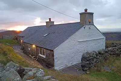 Image de Bryn Derwen, family friendly, with open fire in Penygroes