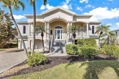 Image de Sanibel Luxe - Beautiful home with wonderful pool and spa. Close to the beach.