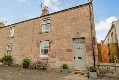 Image de 46 Castle Street, pet friendly, country holiday cottage in Norham