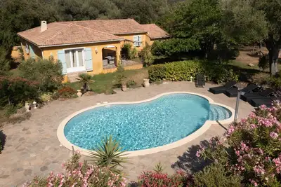 Image de Charmante villa méditerranéenne avec piscine à 10 min de Calvi.