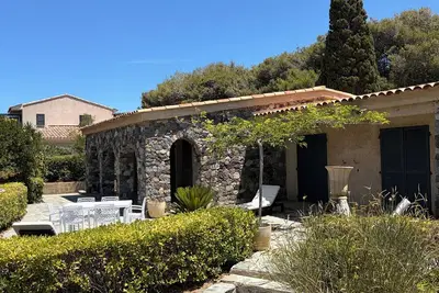 Image de Villa pieds dans l’eau, dans la prisée Marine de Davia! !